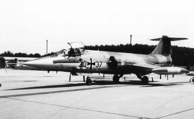 JBG34, WGAF, Lockheed F-104G Starfighter, 20+37, c1979 - photo