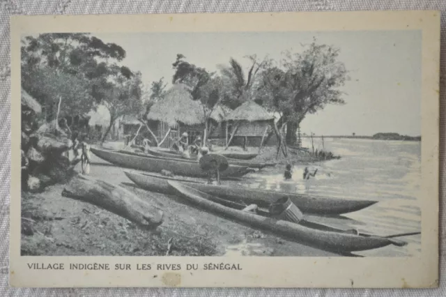 CPA " Village indigène sur les rives du Sénégal