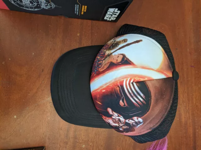 Star Wars The Force Awakens Trucker Style Cap Hat, perfect condition, never worn