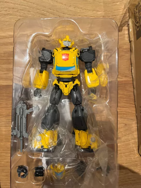 Figura Threezero Transformers MDLX Bumblebee (Animación Vintage) Edición Limitada