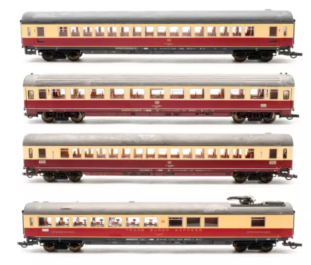 Fleischmann 'Ho' Gauge 5190/91/92/62 Rake Of 4 Assorted Db Crimson/Cream Coaches