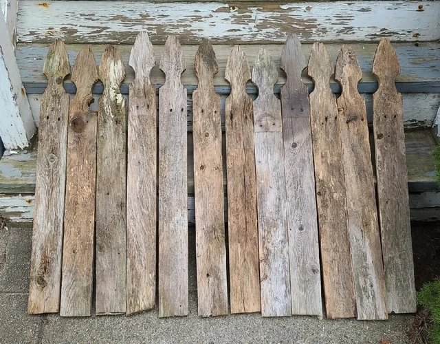 12 Unique Weathered Ocean Fence Boards Cedar Reclaimed Old Fence Wood (hbbwal)