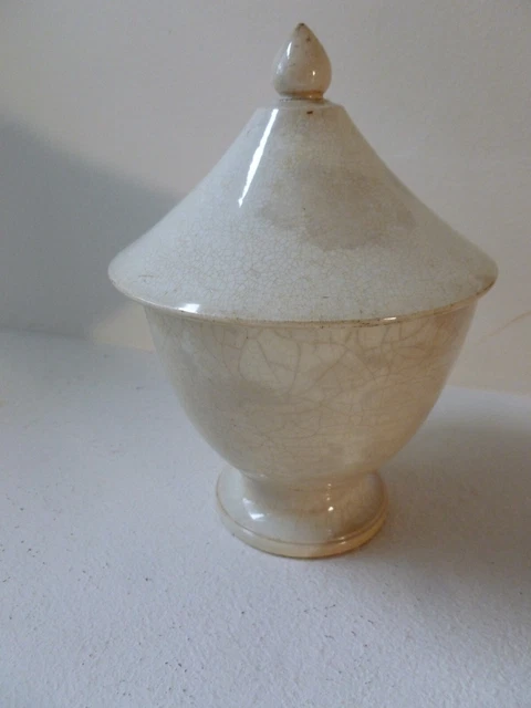 Pot faience blanche opaque de Sarreguemines