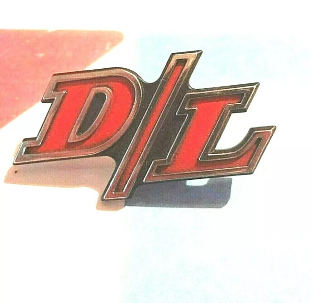 Am Amc American Motors Vintage Nos Pacer Red "D/L" Emblem With 2 Pegs .
