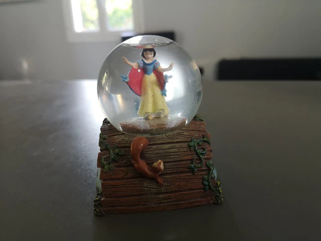 Lot 8 Figurines Blanche Neige Et Les 7 Nains - Sous Capsule YUJIN, Occasion