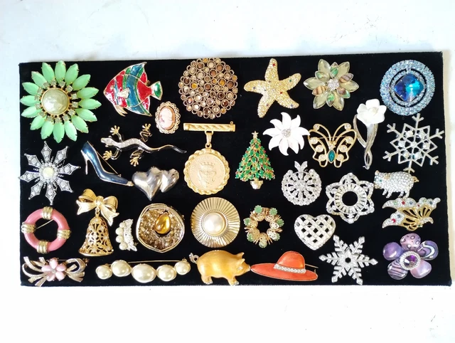 34 VTG. To MODERM Jewelry Lot Gold/Silver Tone Brooch Rhinestone Enamel