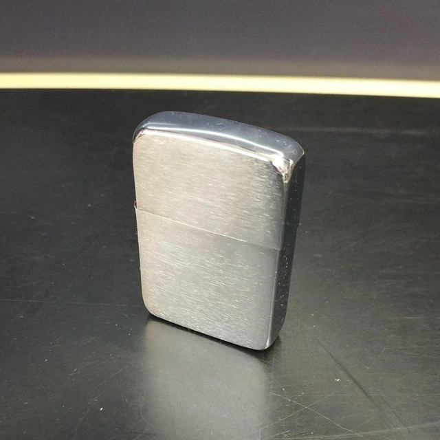 Zippo 2006 1941 Replica Oil Lighter Plain Design Used