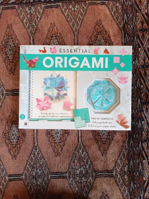 Craft 'ESSENTIAL ORIGAMI' KIT BOOK+ 100 ORIGAMI PAPERS, NEW RRP £12.99