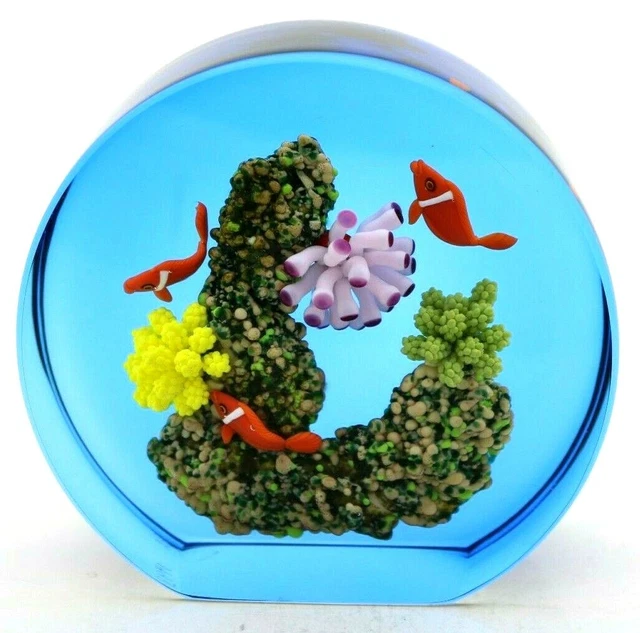 MARVELOUS Magnum Size GORDON SMITH Realistic FISH AQUARIUM Art Glass PAPERWEIGHT