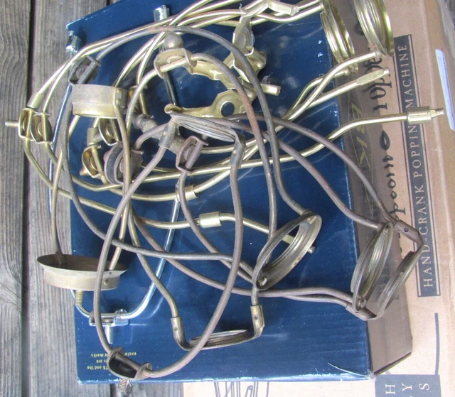 LOT of 6 Vintage Antique LAMP SCREW ON HARPS / UNO Sockets + 4 More Shade Holder
