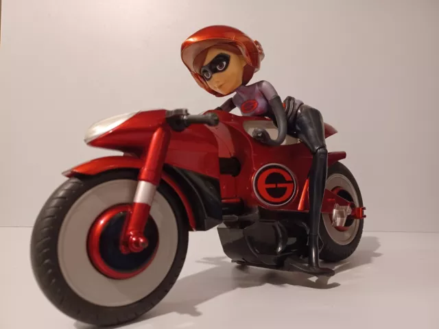 Kid on sales bike incredibles