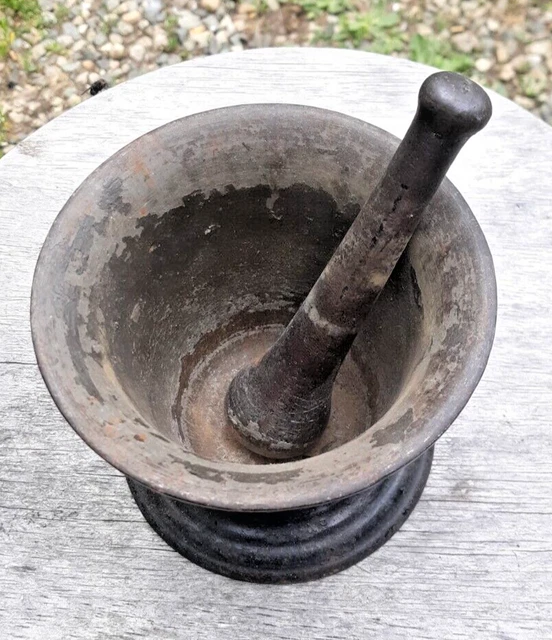 Antique Clark & Co # 3 Cast Iron Mortar & Pestle - 19th Century
