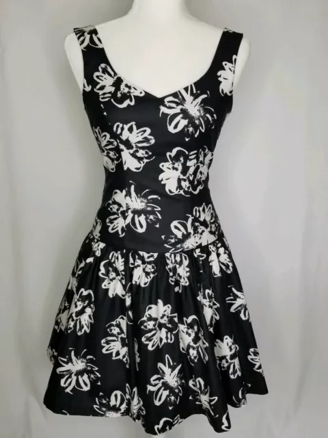 Laura Ashley Womens Dress Sleeveles Cotton Black & White Floral Fit & Flare Sz 6