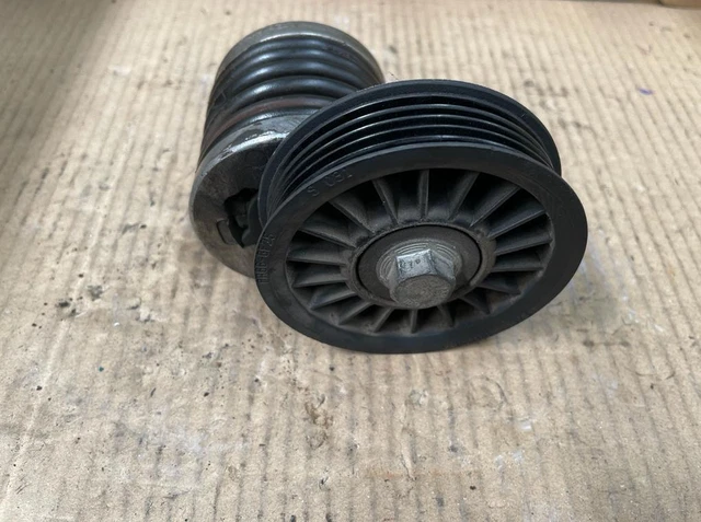 801206A galet tendeur pour AUDI A4 1995 186688