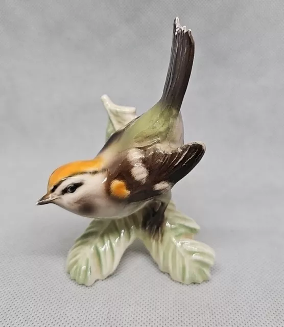 Vintage 1967 GOEBEL W Germany Porcelain Bird Figurine FIRECREST CV 88