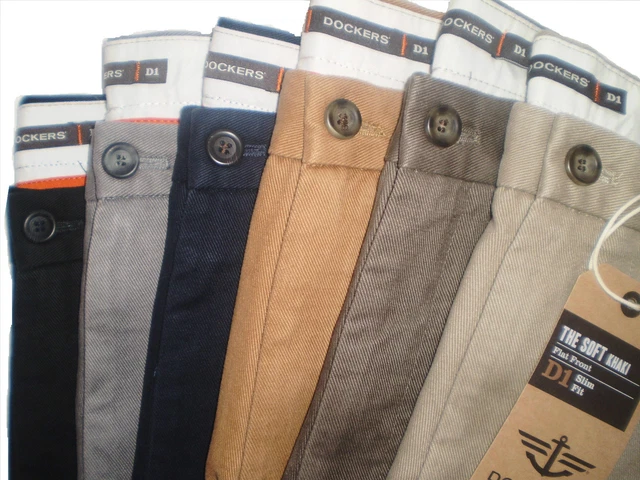 DOCKERS GENUINE Levi s D1 Slim Fit Flat Front Trousers Soft Khaki