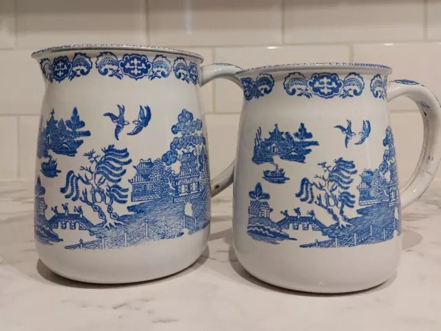 Vintage pair of willow pattern oriental enamel metal jugs. pretty cottage-core