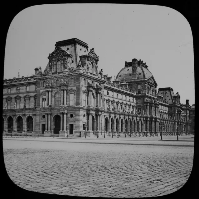 THE LOUVRE PARIS FRANCE C1890 OLD PHOTOGRAPH Magic Lantern Slide