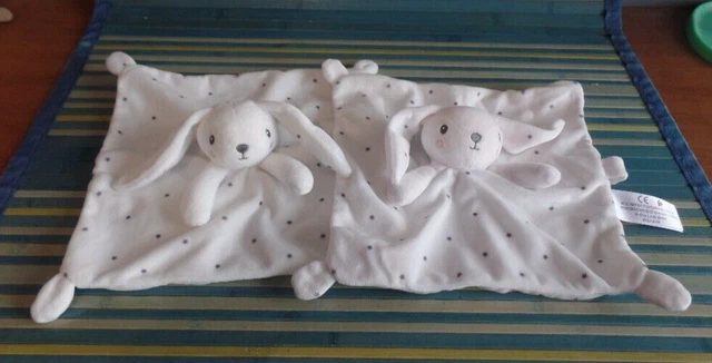 S23 / lot 2 doudou lapin plat blanc étoiles grises SIMBA TOYS