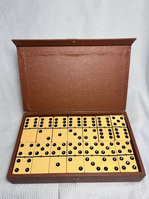 Pre 1950's 409 Tested Butterscotch Bakelite Complete Dominoes Set Of 28 In Case Pre 1950's 409 Tested Butterscotch Bakelite Complete Dominoes Set Of 28 In Case