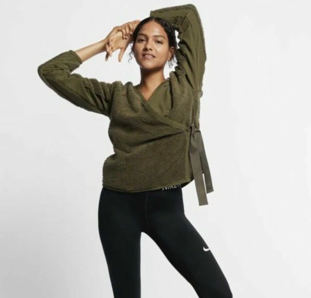 WOMENS NIKE SHERPA Long Sleeve Training Top Wrap Size M 929839