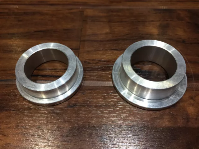 Kawasaki ZXR 750 swingarm spindle coversion bushes for using a ZX7R sleeve