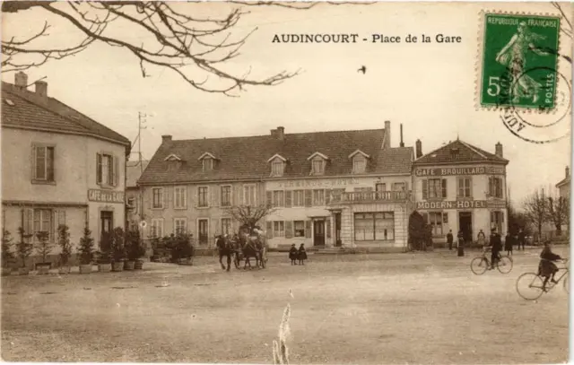 CPA AUDINCOURT - Place de la Gare (183184)