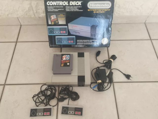 Console Nintendo NES en boîte avec 2 manettes + Mario Bros Pack FRA