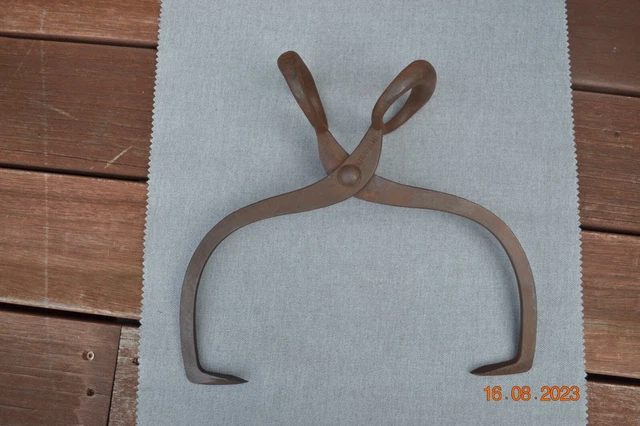 Vintage Ice Block Tongs Log Grabber Cast Iron Farm Tool Rustic Primitive