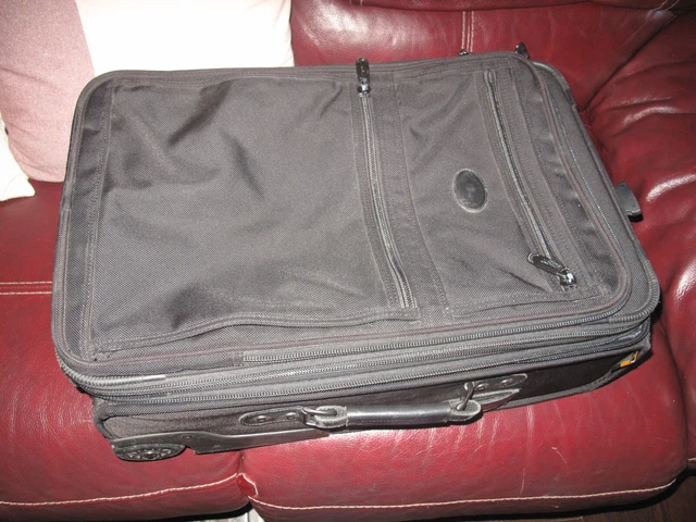 Kirkland Signature Duramax 20” Upright CarryOn Expandable Wheeled Suitcase Black