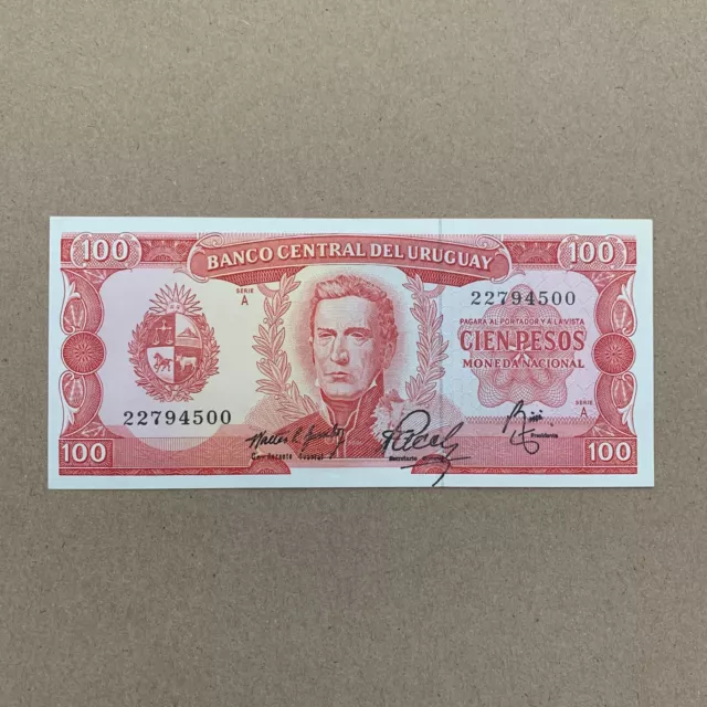 URUGUAY 100 Pesos 1967 Currency Montevideo Banco República Oriental Banknote