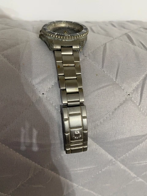 Orologio Rolex Submariner vintage, rovinato, trovato in spiaggia