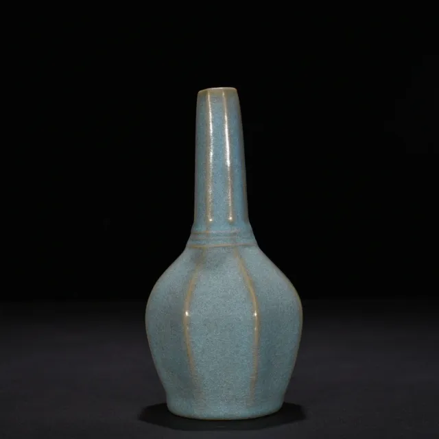 8.3"Antique Song dynasty Porcelain ru kiln  Cyan glaze Ice crack eight edge vase