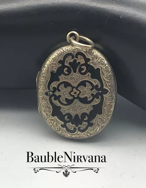 Antique 14K Yellow Gold & Black Enamel Braided Hair Mourning Locket Helen Antique 14K Yellow Gold & Black Enamel Braided Hair Mourning Locket Helen