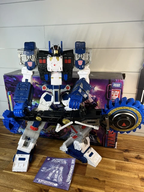 Hasbro Transformers Generations Legacy Titan Class - Cybertron Univers – Legacy Distribution