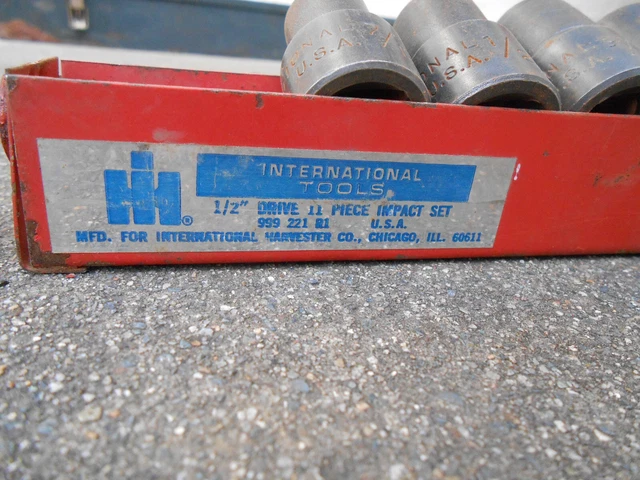 Vintage International Harvester 1/2 Drive 11 piece Impact Gun 6-point Socket Set