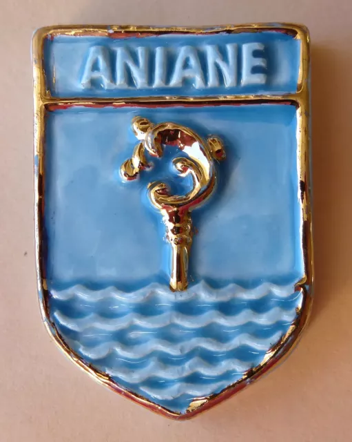 Fève Plaque de Gâteau Décoration du MH 2013 - Ecusson de Aniane dans l' Hérault