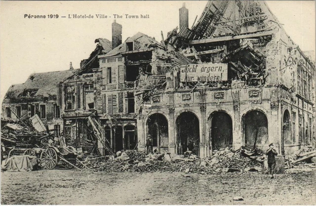 CPA Guerre Military PERONNE Hotel de Ville (807927)