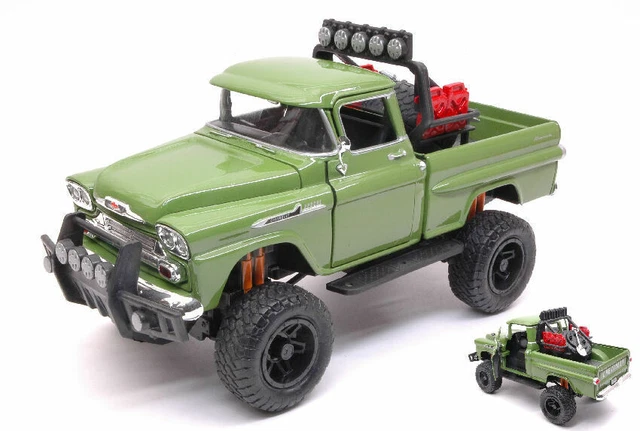 CHEVROLET PICK UP ARMY 1953 vert au 1/18 MIRA 6246 voiture miniature