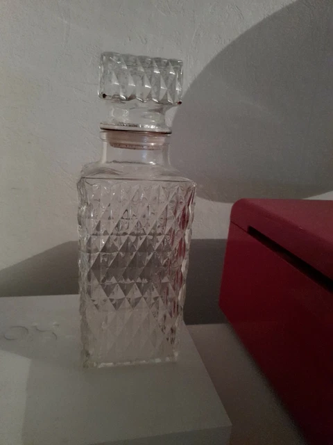 Grande Carafe à Whisky en verre - objet brocante luxe argent or décoration table
