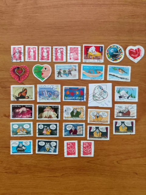 32 Timbres France Adhésif Tous différents de 1991 à 2005