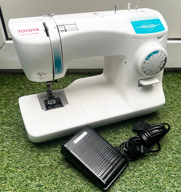 TOYOTA SEWING MACHINE SP100 Series, Model SPB15 £89.00 - PicClick UK