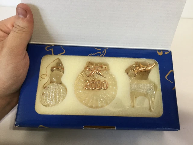 Set Of (3) AVON Spun Glass CHRISTMAS Ornaments Snowman~Wreath~Reindeer 2000 (D2)