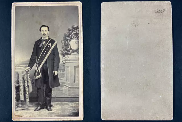 Franc-maçonnerie, Franc-maçon vêtu du cordon de sa loge Vintage cdv albumen prin