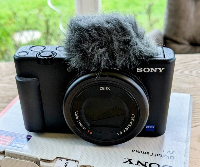 Sony ZV-1 Digitalkamera - Schwarz, neuwertig
