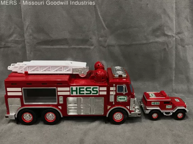 Vintage Hess Emergency Truck With Rescue Vehicle With Box 3