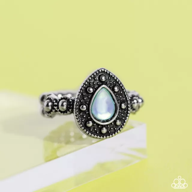 Paparazzi ~ Opera Showcase GREEN Rhinestone Ring ~ 💎NEW RELEASE 2023💎