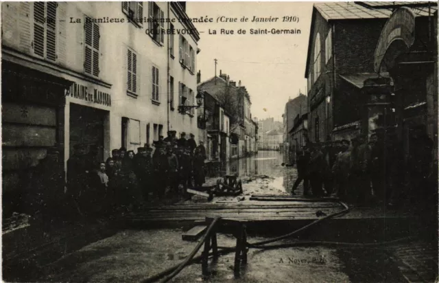 CPA La Banlieue Parisienne flooded (Crue de Janvier 1910) - CURBEVOIE (581361)