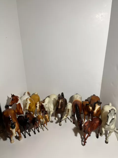 Lot of 16 Breyer Horses. Seabiscuit, Chubasco Stallion, Clydesdale Mare and Foal