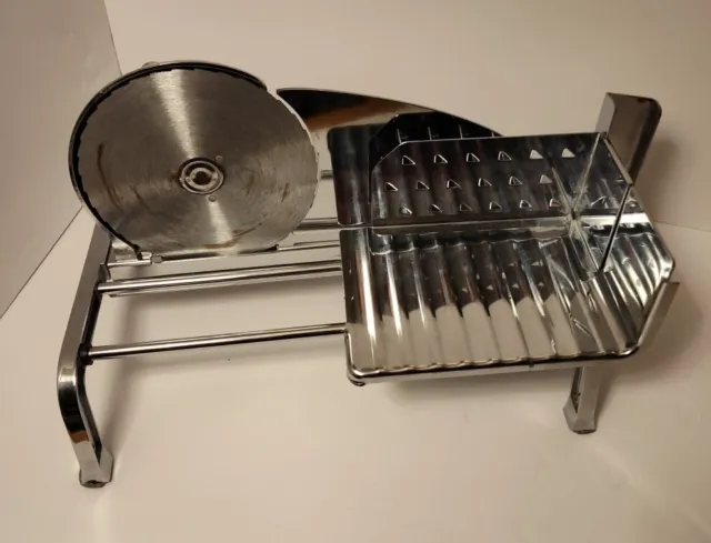 https://www.picclickimg.com/-6gAAOSwJvVlkKOs/Vintage-1950s-60s-Rival-Protect-O-Matic-Food-Slicer-manual-hand-crank.webp